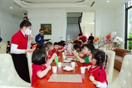 Christmas Tree Lighting Activity