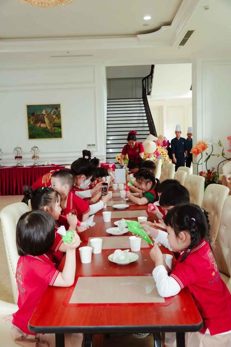 Christmas Tree Lighting Activity